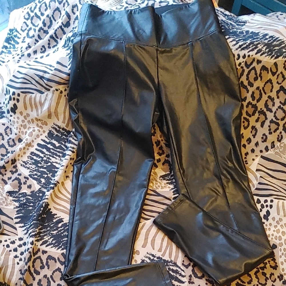 Black Faux Leather Leggings Sz XS